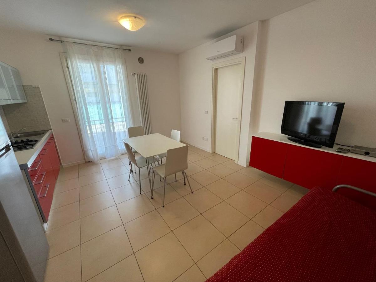 Residence Al Mare - Agenzia Cocal Καόρλε Εξωτερικό φωτογραφία